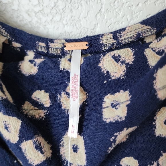 FREE PEOPLE indigo Molly Tunic top tassle tie shoulder NEW size M - Picture 4 of 9